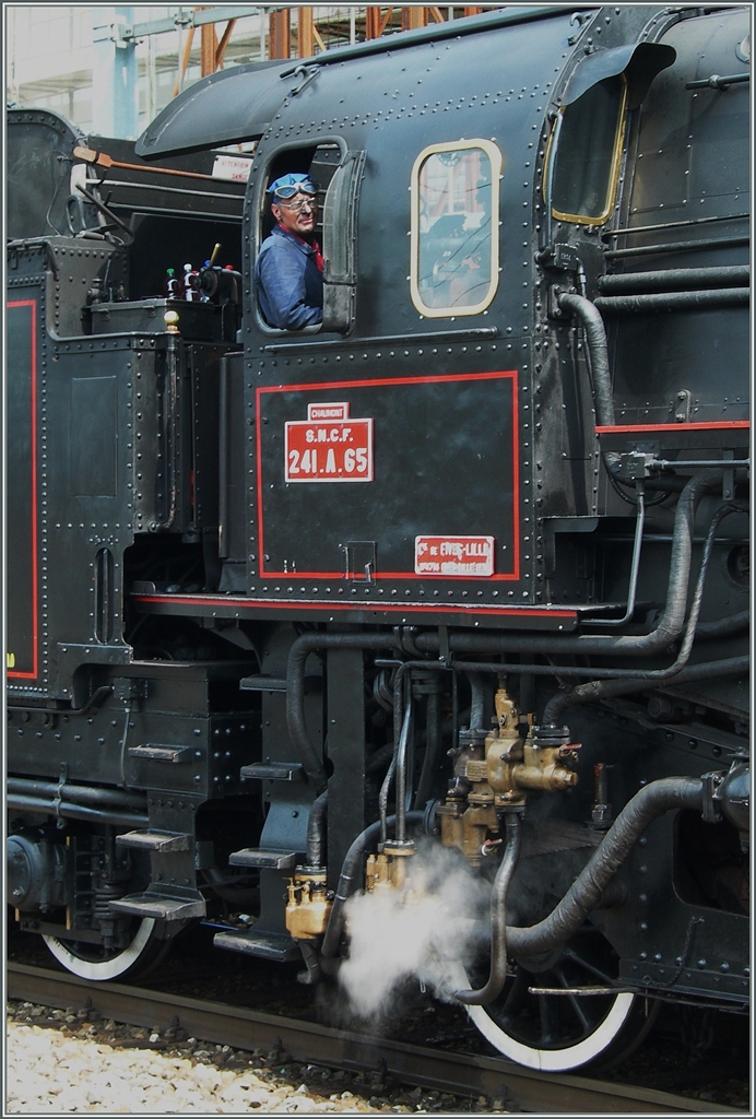 Der Meister der m�chtige SNCF 241-A-65.
Morges, den 30. Mai 2009