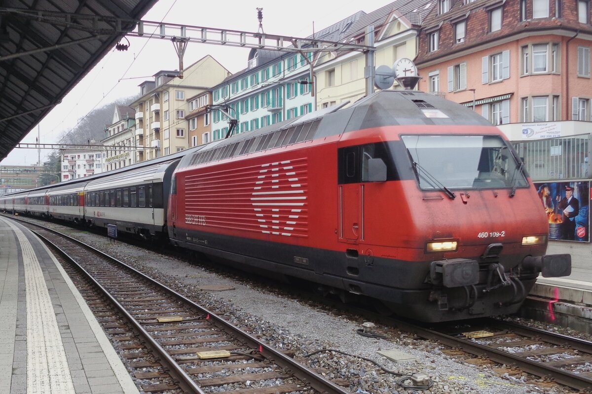 SBB 460 109 verlässt Olten am 30 Dezember 2018.