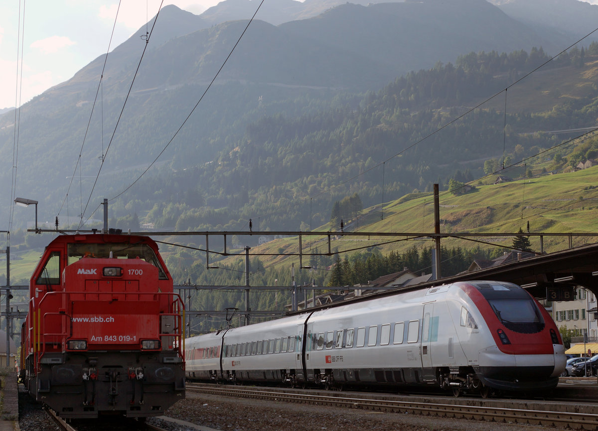 SBB: Abendstimmung in Airolo am 13. September 2016.
Foto: Walter Ruetsch