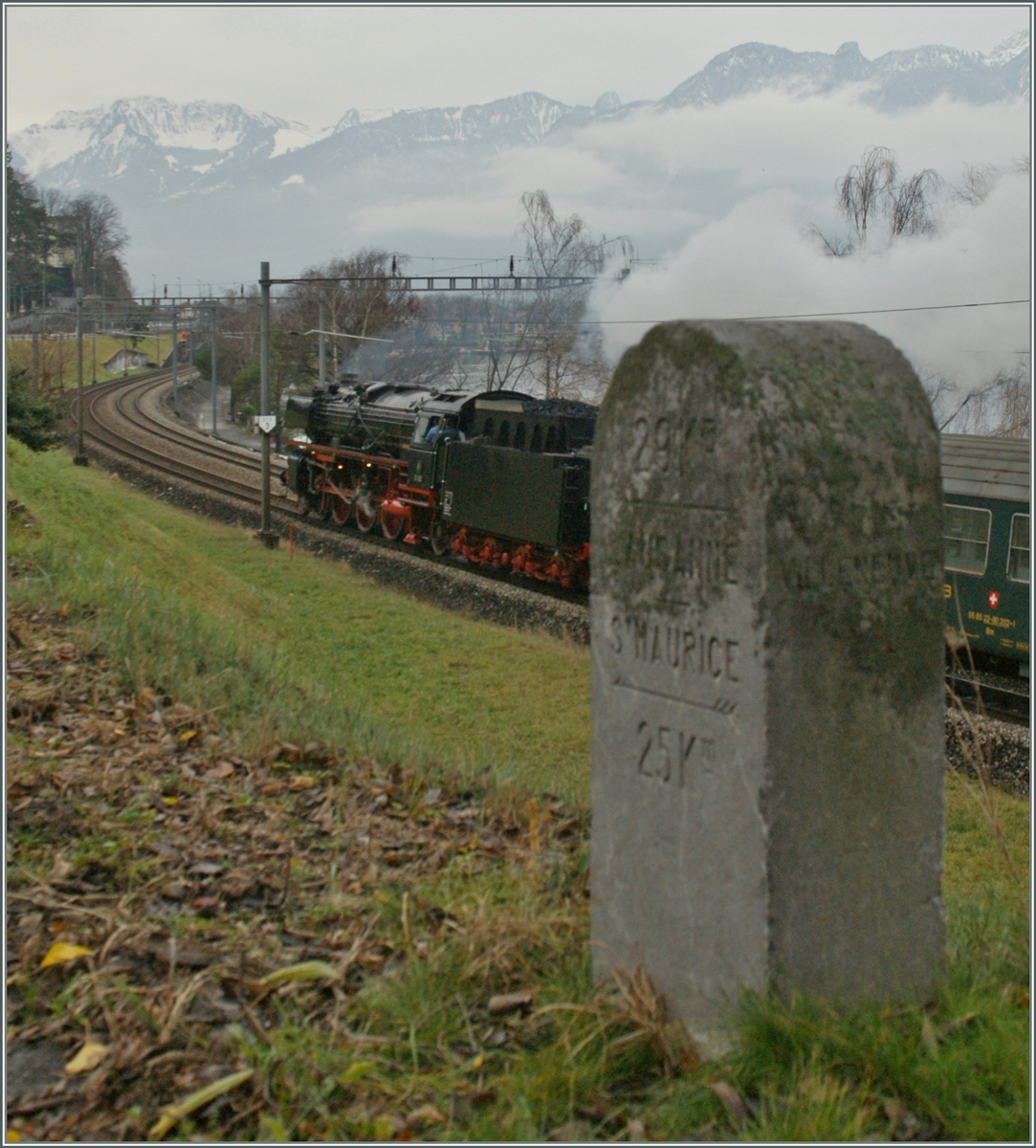 Und weiter geht die Fahrt der faszinierenden 01 202.
Bei Villeneuve, den 18. Jan. 2017