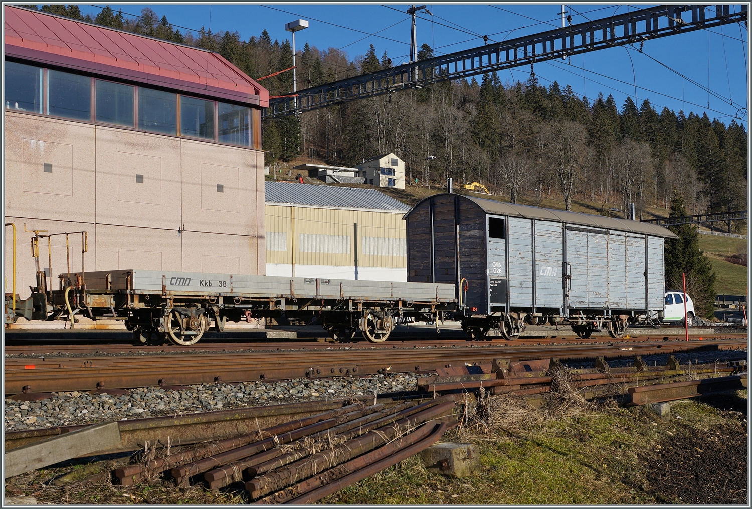 Der  cmn  Kkb 38 steht in Les Ponts-de-Martel. 

3. Feb. 2024
