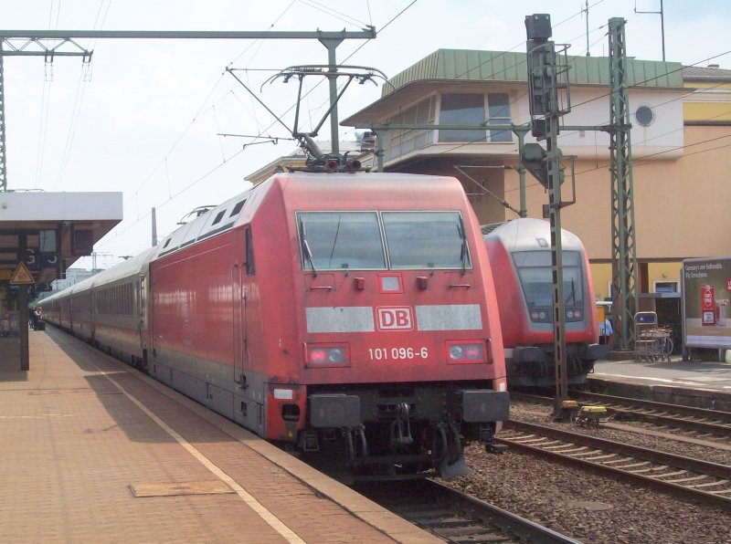 101 096-6 mit IC in Fulda