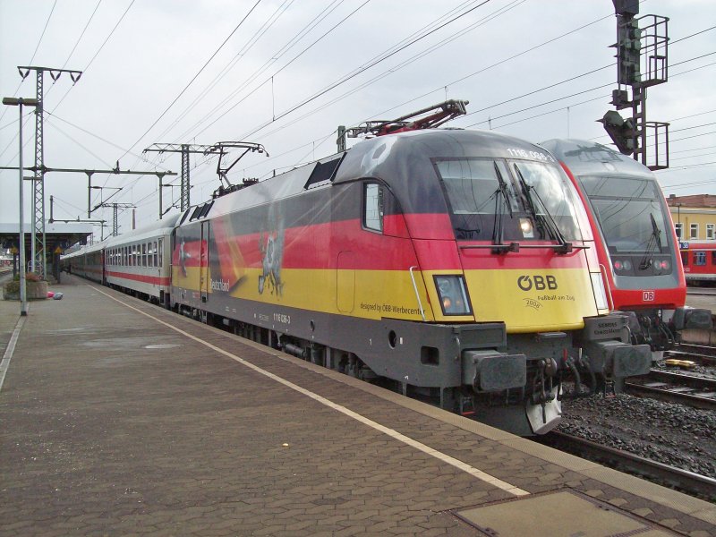 1116 036-3 mit IC Knigssee im Bahnhof Fulda