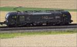 Der Urheber der elektrischen Traktion Werner Siemens reitet �ber 140 Jahre sp�ter auf seiner ersten elektrischen Bahn am Fotografen vorbei.