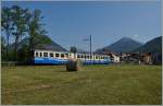 Der Schnellzug Locarno Domodossola hat sein Ziel schon fast erreicht: die letzten vier Kilometer von Masera nach Domodossola führen durch eine weite Ebene.