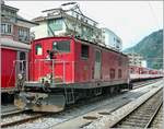 Die FO (-> heute MGB) HGe 4/4 36 in Brig; die 1941 gebaute Lok fährt schon lange nicht mehr zur Furka, doch sie wird weiterhin im Rangierdienst in Brig und zum Depot der MGB benötigt.