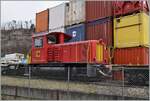 Auf einem Industriegleis bei der Klus zwischen Oensingen und Balstal steht dieser Tm 232 192-5 (Tm 98 85 5232 192-5 CH-MARTI).