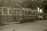 Die ehemalige Tramlinie 1 in Bern im Raum Brückfeld: Der kleine Zweiachsanhänger 224 von 1935.