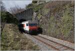 Von den vielen Tunneln in der Schweiz ist der Salanfe Tunnel auf der  Train de Vignes -Strecke wohl einer der unbedeutendsten, zudem er nur zwanzig Meter lang ist.