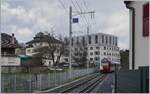Kurz darauf folgt der SURF TPF Schmalspurzug Be 2/4 - B - ABe 2/4 101 als S 50 von Palézieux nach Montbovon.