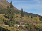 Ein BLM Be 4/4 ist zwischen Grütschalp und Winteregg auf der Fahrt nach Mürren.