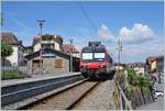 Ein Region Alps RBDe 560 Domino wartet in St-Gingolph (Suisse) auf die Rückfahrt nach Brig.